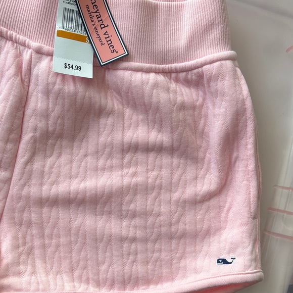 Vineyard Vines Light Pink Quilted Athletic Lounge Shorts - Picture 2 of 4